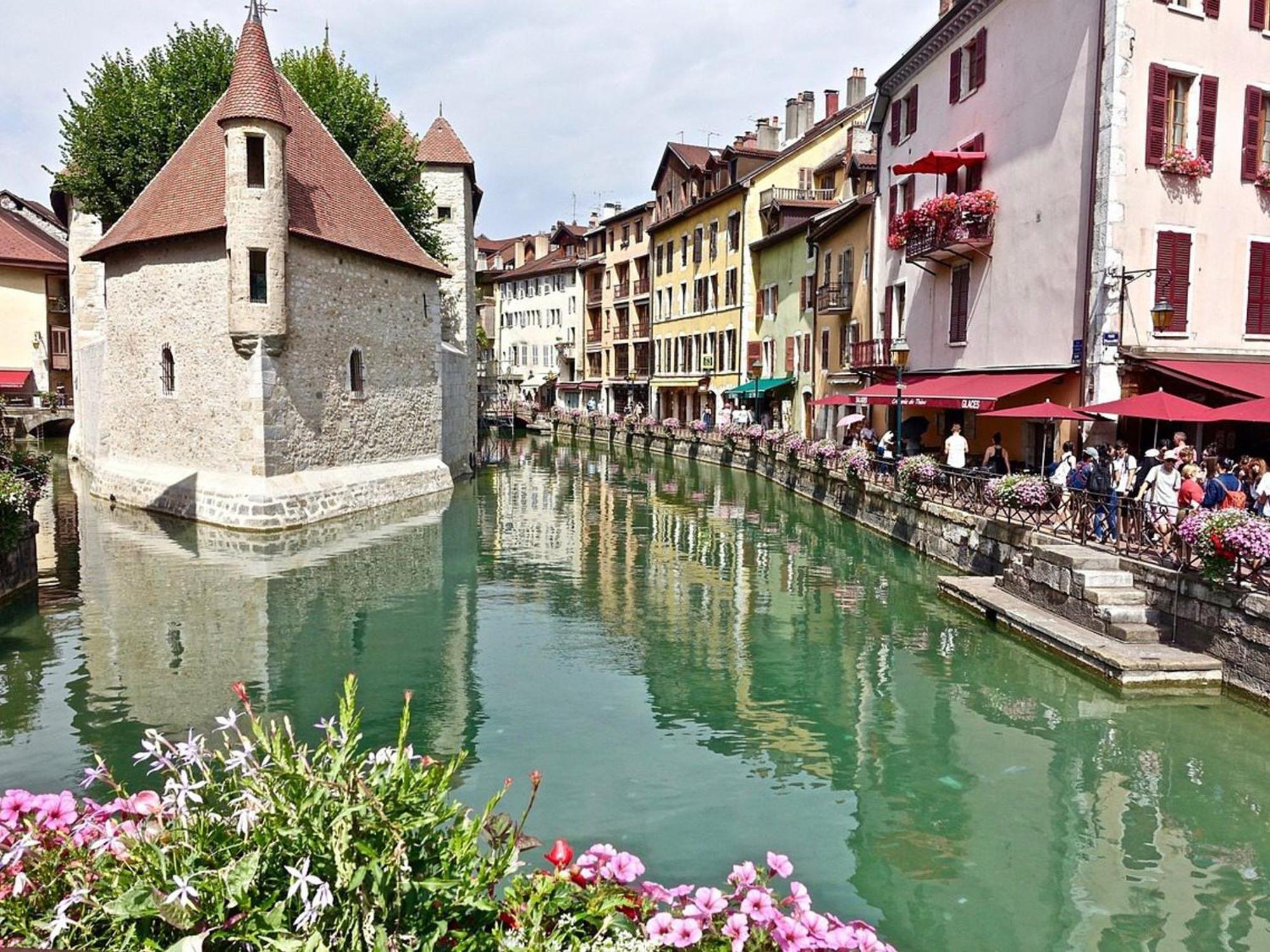 T1 Confortable A 2 Pas Du Centre D'Annecy Avec Parking Et Terrasse - Fr-1-432-44 Eksteriør billede